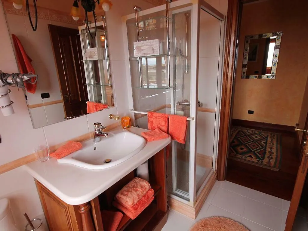 Apartment Lujoso Apartamento En Finca Robles 2 La Orotava Spain